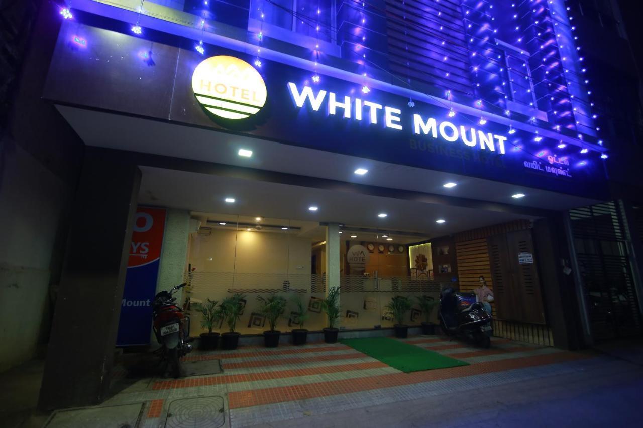 Hotel White Mount Csennai Kültér fotó